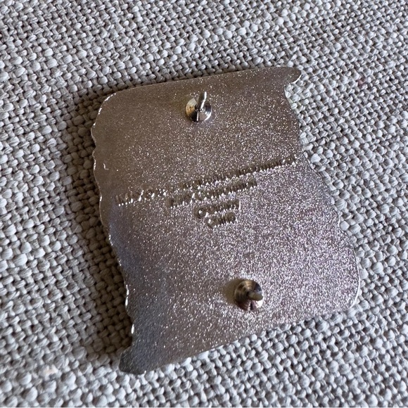 New 2011 Pirates of the Carribean On Stanger Tides IMAX 3D Disney Pin Exclusive - Picture 2 of 5